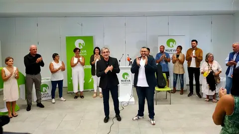 Román Rodríguez estuvo presente en el acto con el candidato