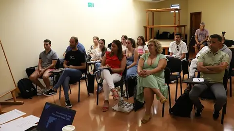 Imagen de una de la reuniones para la elaboración del Plan Insular de Juventud de Lanzarote.