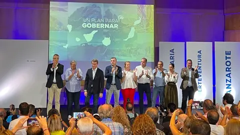 Imagen de la clausura del acto en Gran Canaria