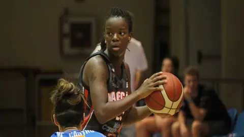 MAGEC TÍAS - MARISCOS ANTÓN CORTEGADA (1)