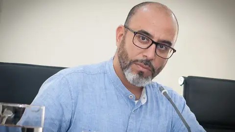 leandro-delgado-lanzarote-en-pie