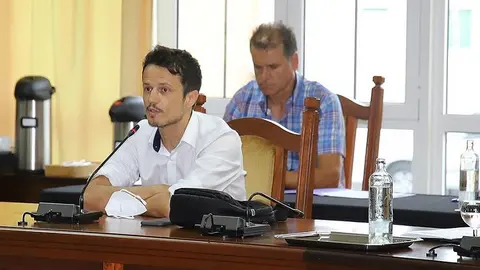 Imagen de Óscar Pérez en el Cabildo de Lanzarote.