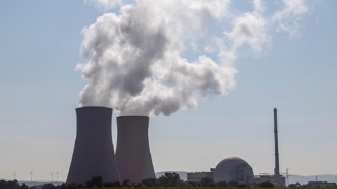 Imagen de una planta nuclear parecida a la que se puede instalar cerca de Canarias. COPE.ES