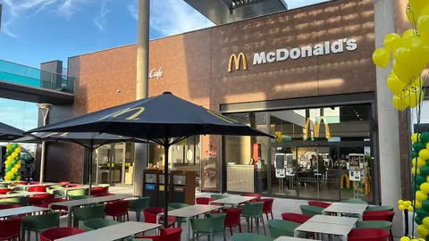 Nuevo local de McDonalds´s en Open Mall Lanzarote.