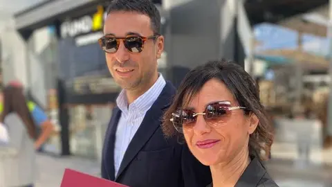 Santiago Arzola, gerente de Open Mall y Marina Saura, directora de Marketing.