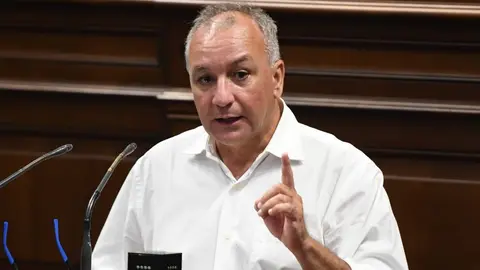 Luis Campos, portavoz parlamentario de Nueva Canarias.