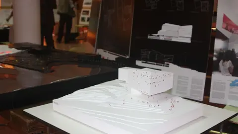 Imagen de la maqueta del proyecto ganador presentada en 2009.