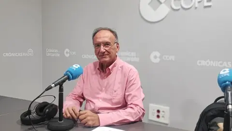 Manolo Fajardo este viernes en el estudio de Crónicas Radio-COPE Lanzarote