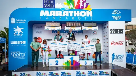 Imagen de los ganadores del Lanzarote Marathon 2022.
