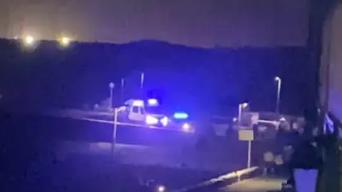 Imagen de la llegada de los inmigrantes a Las Caletas. 