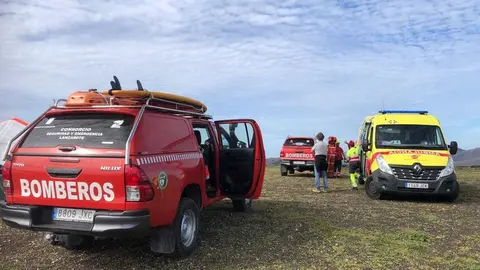 Imagen de la actuación de los bomberos y de los integrantes del SUC