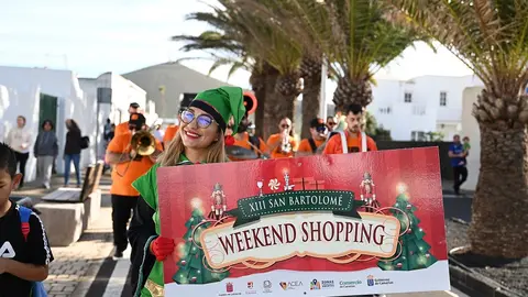 Imagen del desfile realizado por las calles de San Bartolomé.