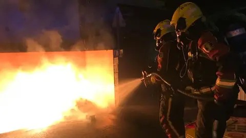 Imagen de una de las actuaciones de los bomberos.