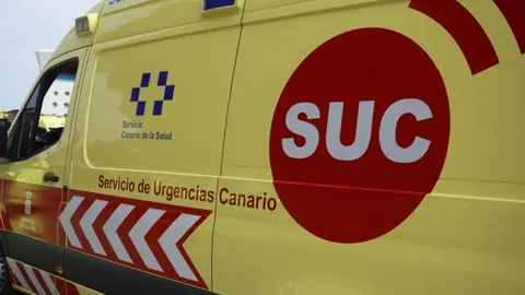 Imagen de la ambulancia del Servicio de Urgencias Canario.