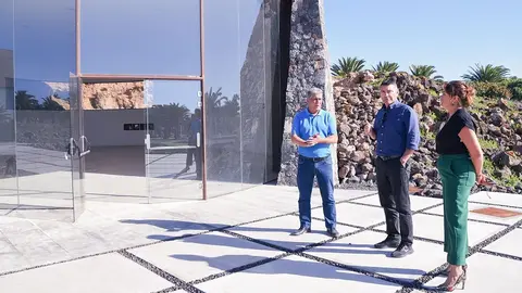 Recepción del Centro Cívico de Costa Teguise.