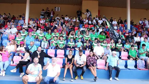 Los aficionados llenaron las gradas de la Ciudad Deportiva