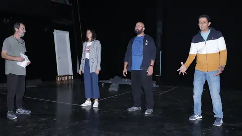 Ensayo de la obra dirigida por Salvador Leal.