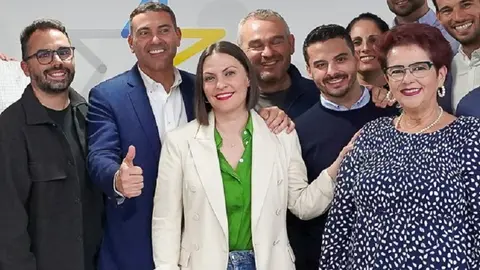 Oswaldo Betancort junto a sus compañeros de partido durante el día de la elección de las candidaturas al Cabildo y el Parlamento de Canrias