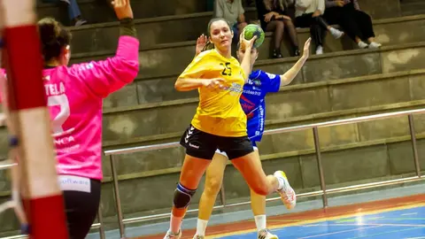 Imagen de uno de los lances del encuentro del Puerto del Carmen