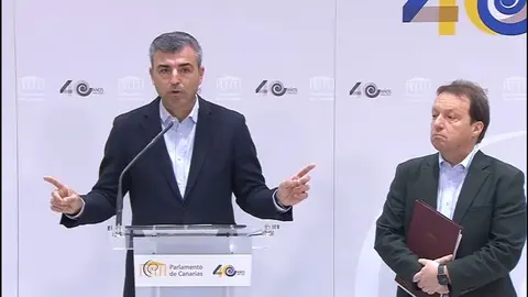Rueda de prensa del presidente del PP de Canarias, Manuel Domínguez, y del portavoz de Sanidad del Grupo Popular en la Cámara autonómica, Miguel Ángel Ponce.