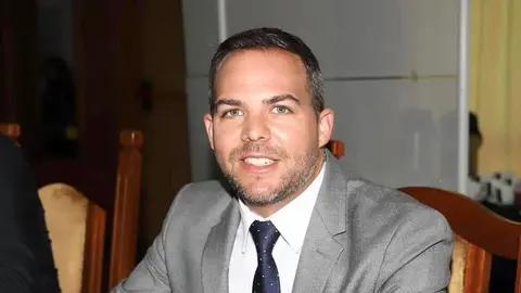 Jacobo Medina en una sesión plenaria en el Cabildo.