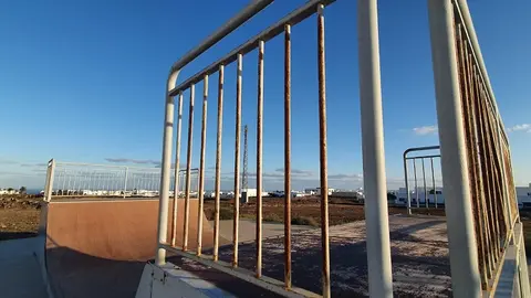 Mal estado rampa skate park