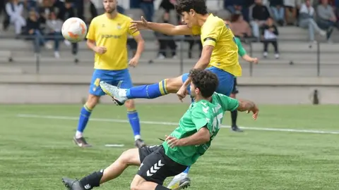 Imagen de uno de los lances del encuentro