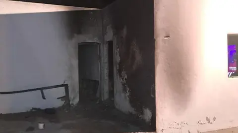 Vivienda afectada por el fuego en Masdache.