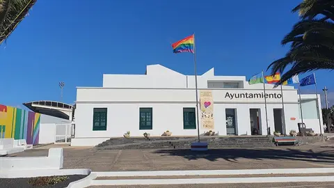 Fachada del Ayuntamiento de Tías.