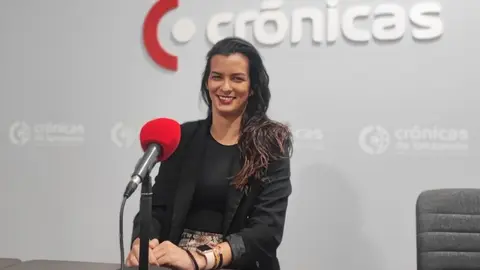 Nieves Arrocha en el Crónicas Radio.