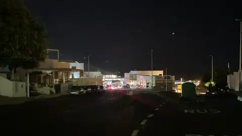 Imagen de zonas de Puerto del Carmen que han sufrido un apagón el pasado fin de semana.