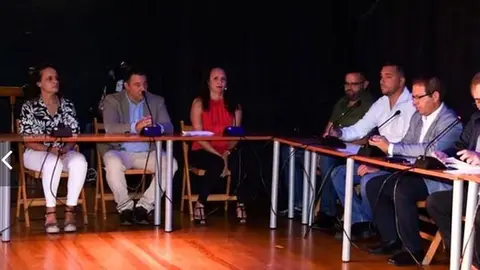 Imagen de un pleno en Tinajo.