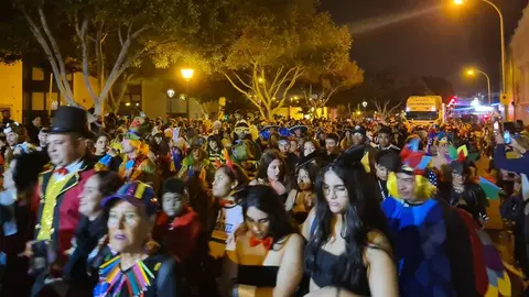 Imagen de la gente durante el recorrido