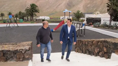 El concejal de Parques y el alcalde de Yaiza