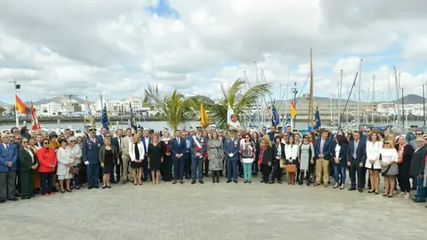 Imagen de la gente que ha participado este s&aacute;bado en la jura de bandera en Arrecife