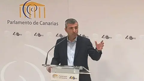 Manuel Domínguez en rueda de prensa.