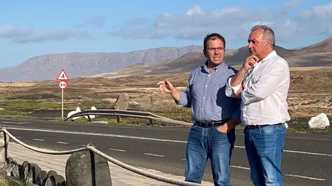 Luis Campos con el líder del MRT, Antonio Morales.