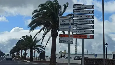 Imagen de señales de Yaiza.
