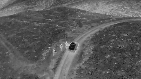 Imagen de las turistas perdidas tomada por el dron de la Policía.