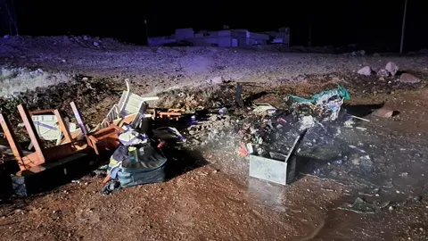 Contenedores calcinados en Arrecife.