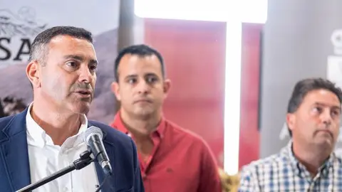 Oswaldo Betancort durante la presentación de la feria.