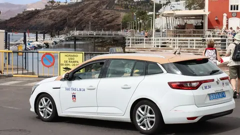 Imagen de un taxi de Tías.