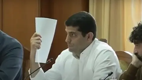 Benjamín Perdomo en el momento en el que CC dice que soltó una de sus múltiples mentiras sobre la situación de los Centros. 