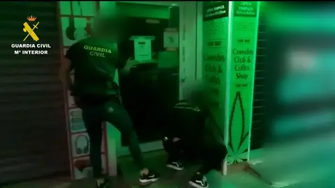 Intervención de la Guardia Civil en la Operación GreenPower en Puerto del Carmen.