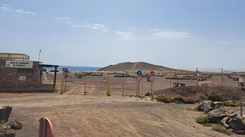 Imagen de la entrada a la zona de acampada de Papagayo.