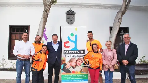 Visita de la delegación de Creciendo Yaiza al Ayuntamineto.