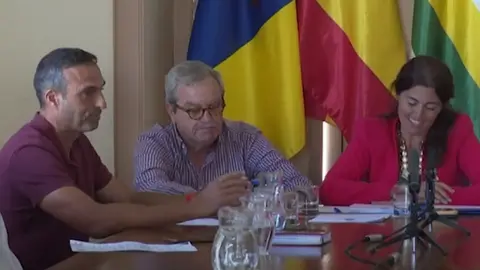 Alfredo Villalba en u n pleno en el Ayuntamiento de Haría. 