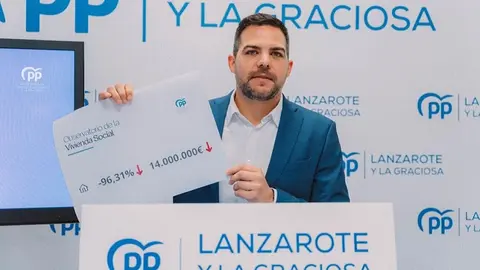 Jacobo Medina durante una rueda de prensa en la sede del partido.