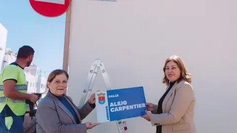 Ángela Hernández y Astrid Pérez .