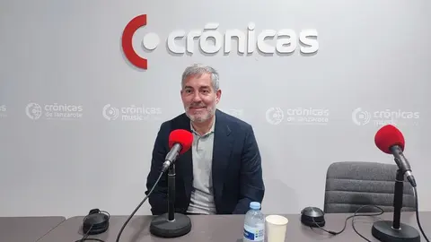 Fernando Clavijo en Crónicas Radio.
